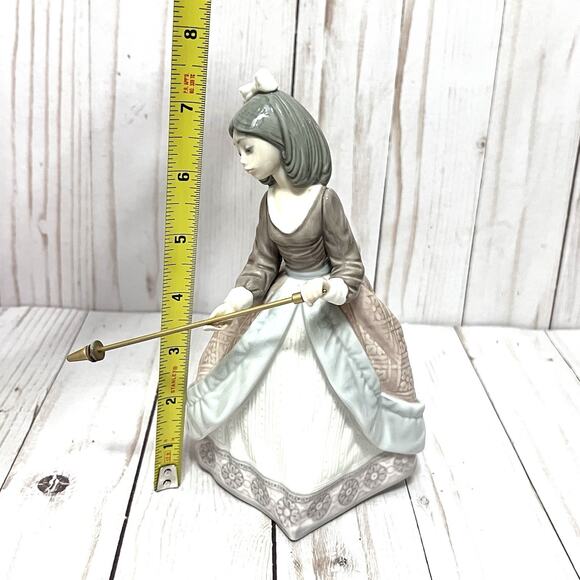Retired Lladro 5210 Daisa 1983 Girl Bow Lace Parasol Figurine MISSING PARASOL - Picture 11 of 12